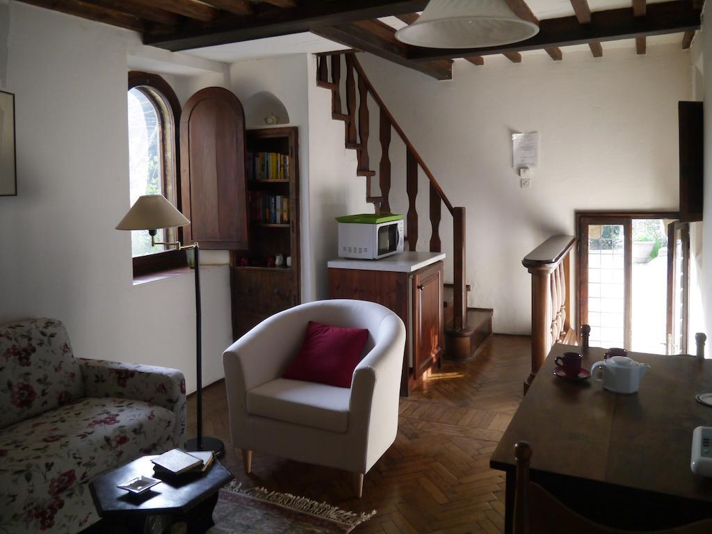 Aparthotel Castello Di Montalto à Castelnuovo Berardenga Chambre photo